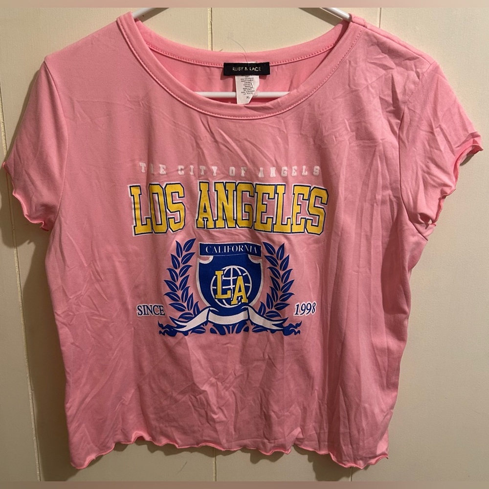 New without tags juniors xl las Angeles crop top